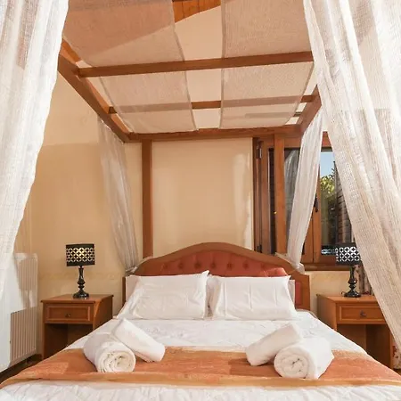 Cretan Exclusive Agia Triada